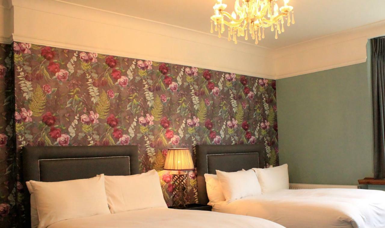 Kings Arms Hotel Brentford Eksteriør billede